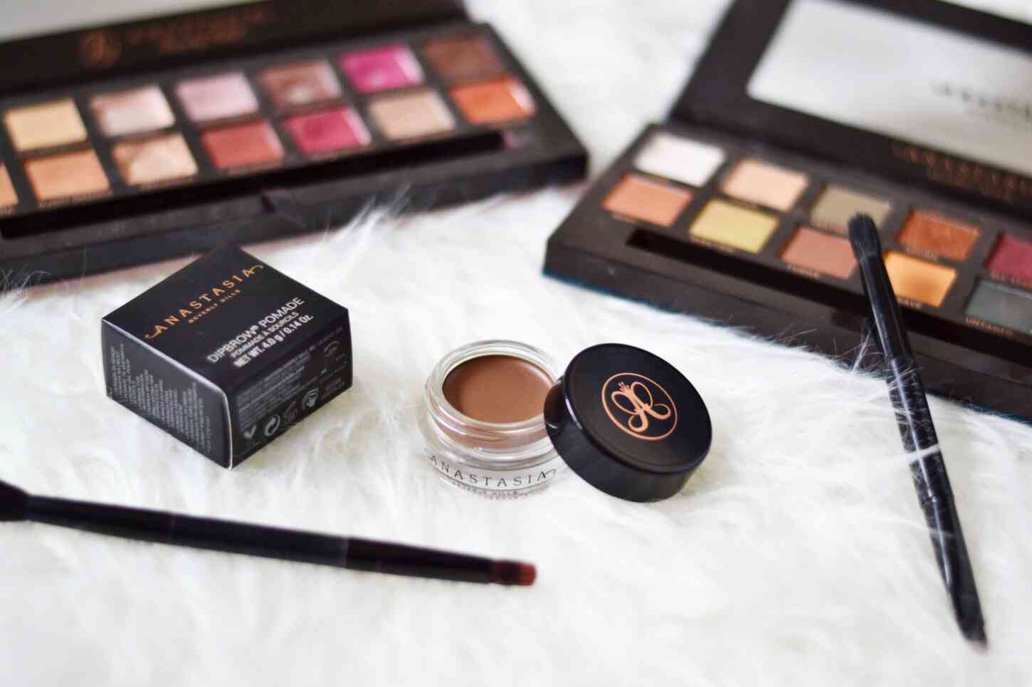 Is Anastasia Beverly Hills Dipbrow Pomade Worth The Money?