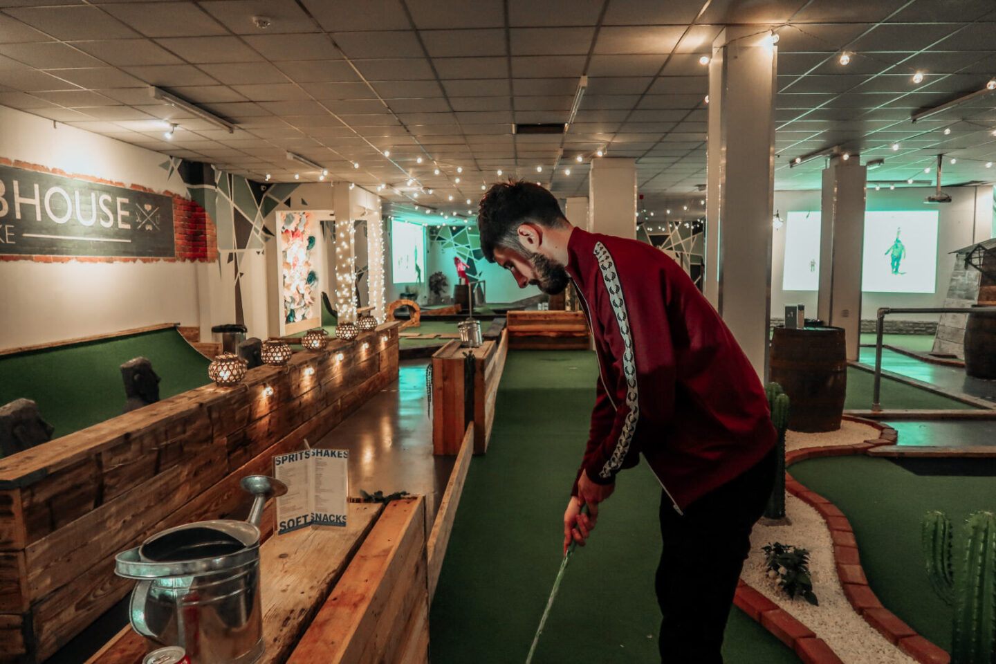 Clubhouse Stoke crazy mini golf and 80s arcade games - BEFFSHUFF