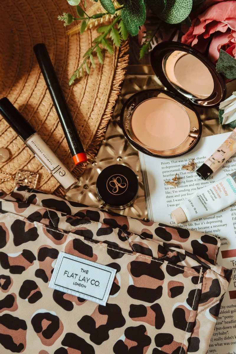 What I pack in my Flat Lay Co makeup bag: holiday edit - BEFFSHUFF