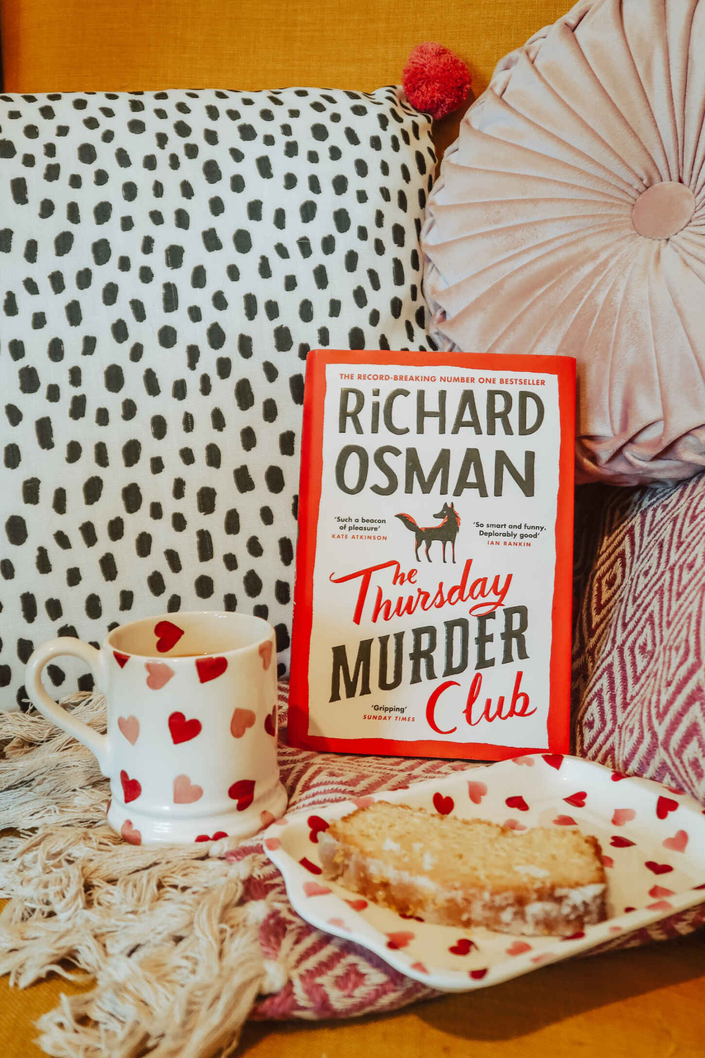 The Thursday Murder Club: The Record-Breaking Sunday Times Number One  Bestseller