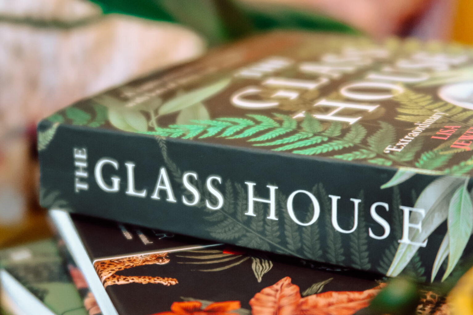 The Glass House - Eve Chase - book review - BEFFSHUFF