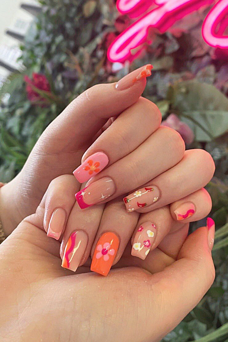 Subtle music-inspired nails perfect for festivals and gigs - BEFFSHUFF